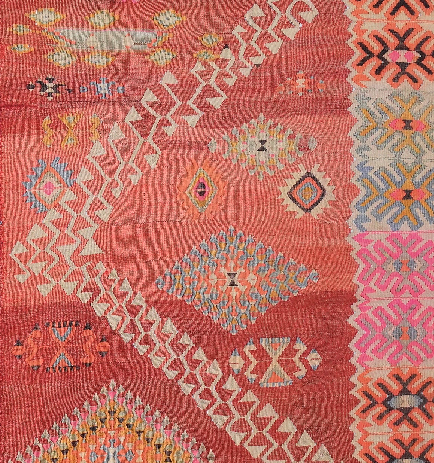 Détail du tissage – Tapis kilim ancien Adana 256×222 cm, laine naturelle tissée main