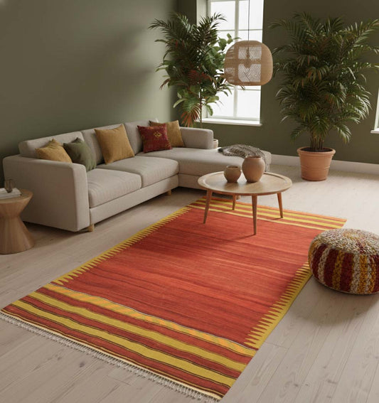 Kilim Balikesir 248 x 150 cm en situation dans un intérieur moderne – Décoration provenance Balikesir