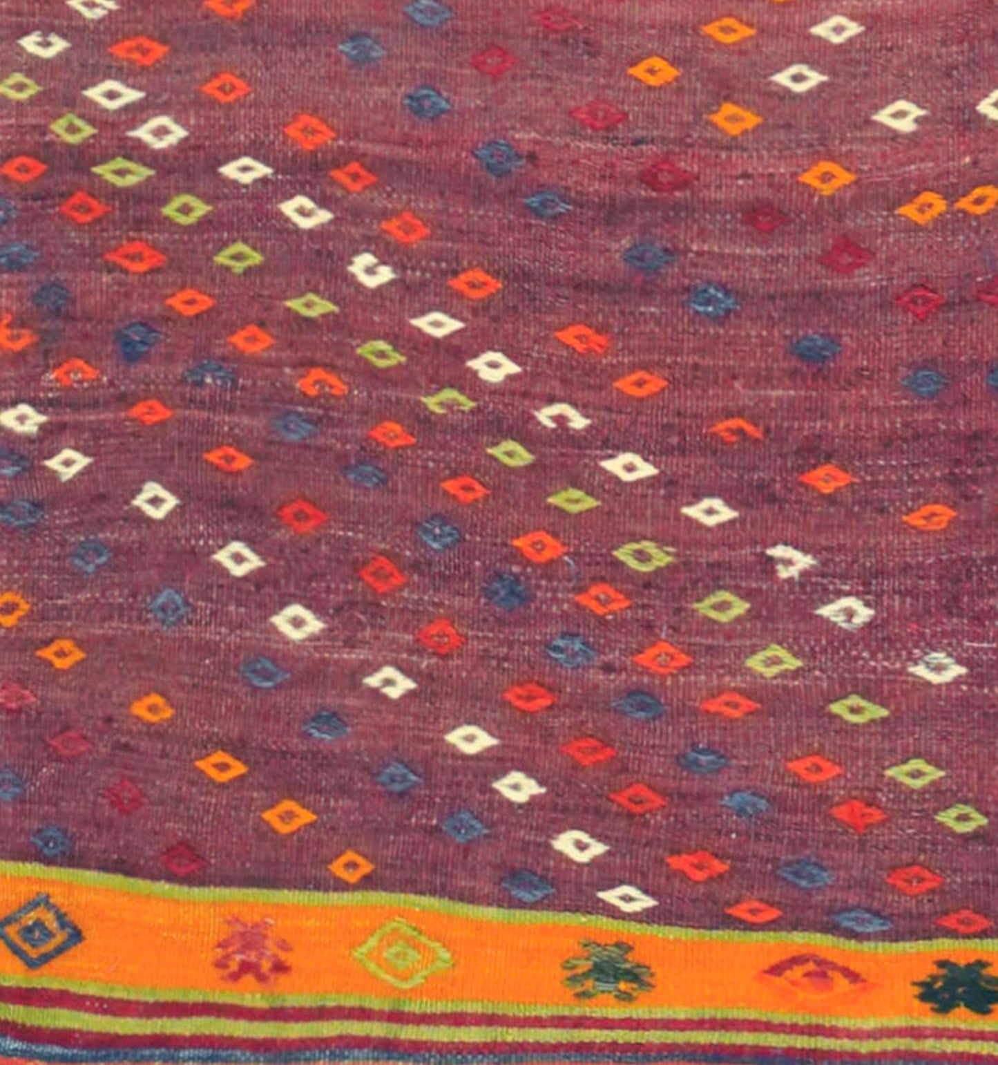 Détail du tissage – Tapis kilim ancien Cicim 124×122 cm, laine naturelle tissée main