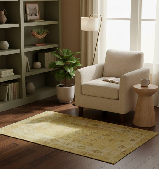 Kilim Gomurgen 146 x 100 cm en situation dans un intérieur moderne – Décoration provenance Gomurgen