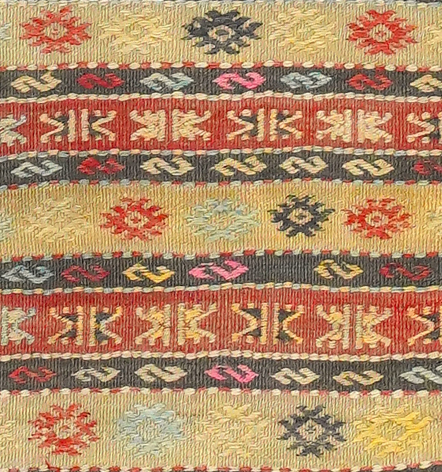 Détail du tissage en laine du kilim Hotamis tissé à la main (provenance Hotamis)