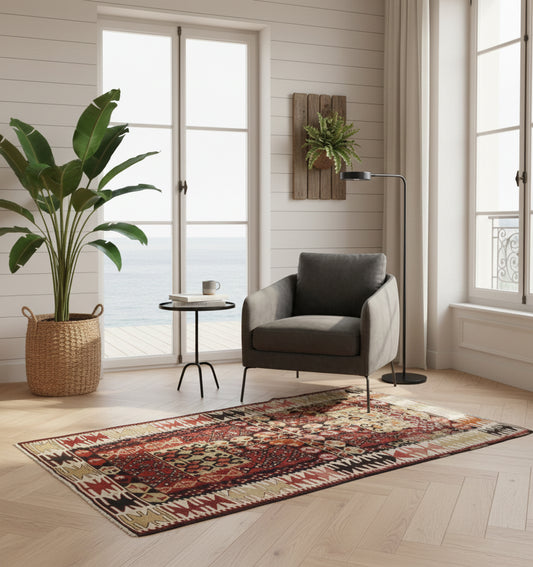 Kilim Kayserie 158 x 98 cm en situation dans un intérieur moderne – Décoration provenance Kayserie