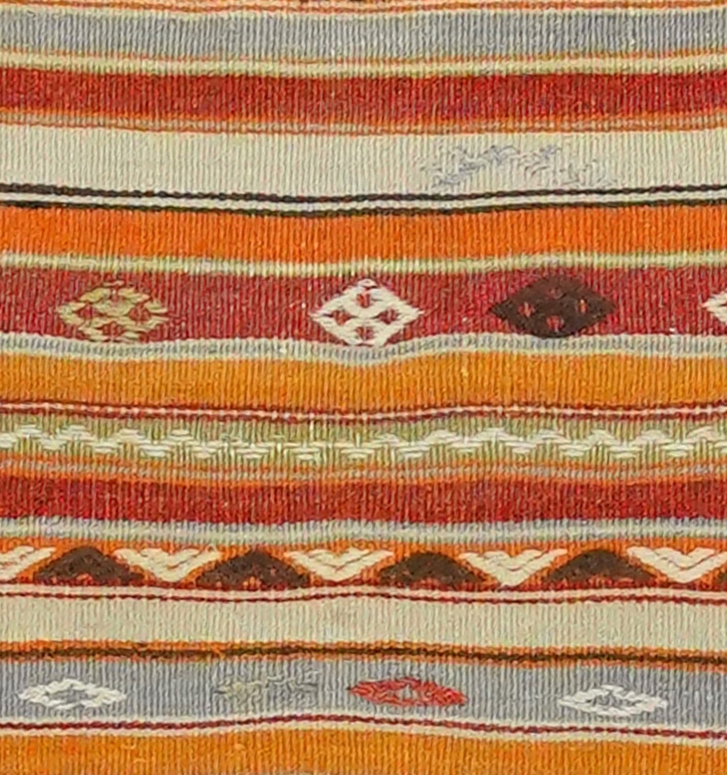 Détail du tissage – Tapis kilim ancien Sivas 125×110 cm, laine naturelle tissée main