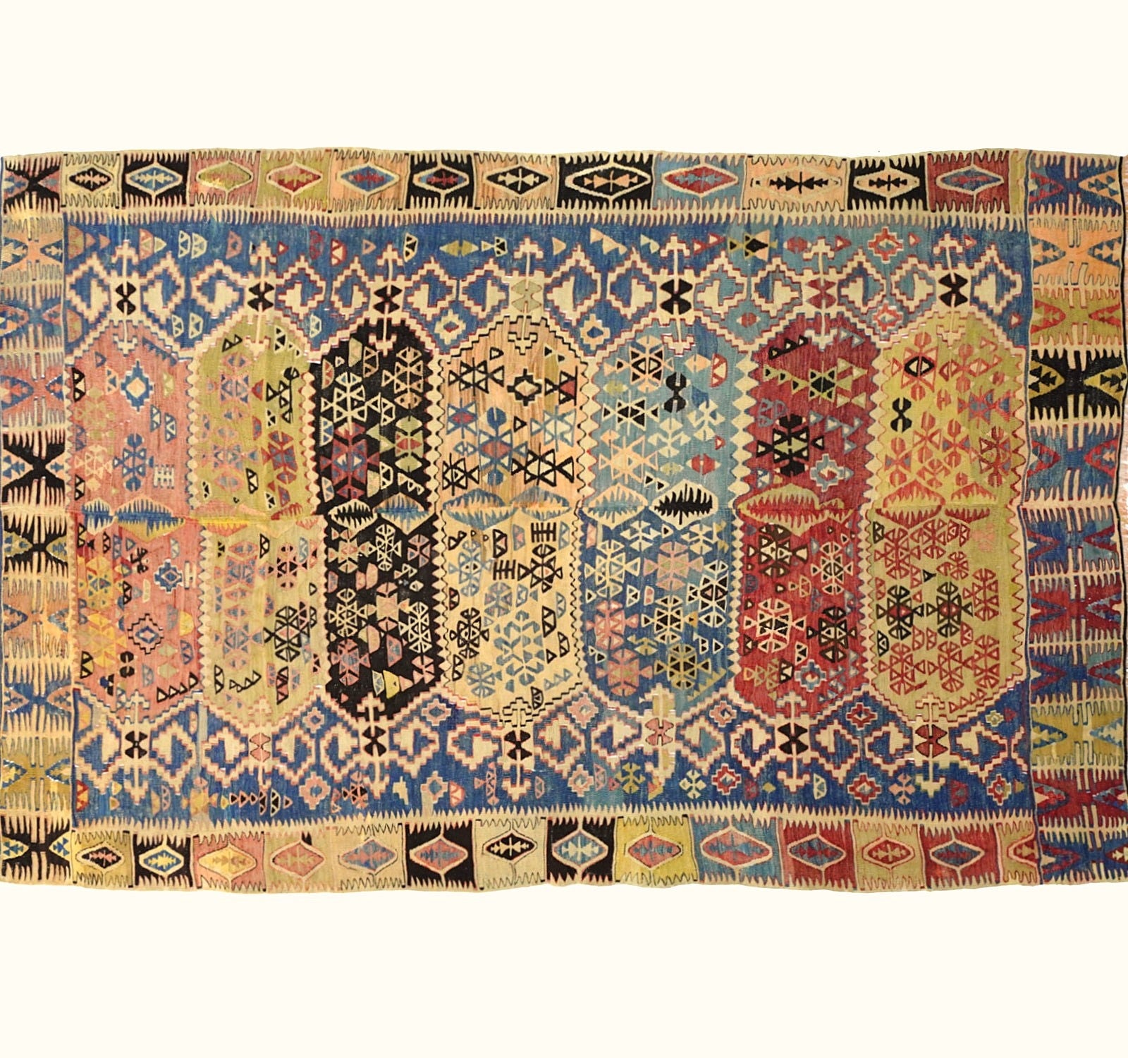 Vue horizontale du kilim Adana 270 x 182 cm – Tapis turc en laine de provenance Adana