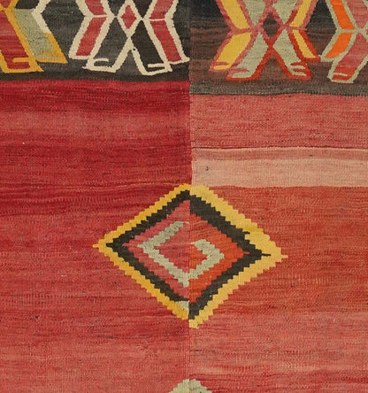 Détail du tissage en laine du kilim Adana tissé à la main (provenance Adana)