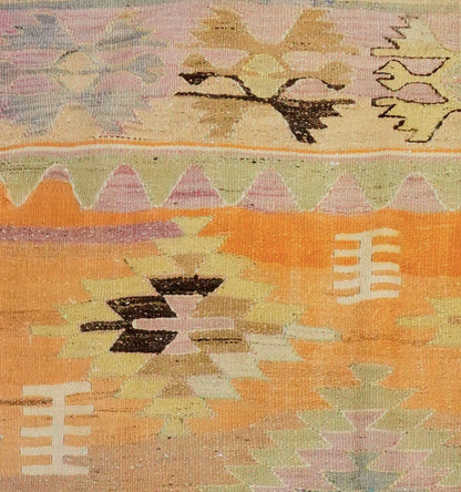 Détail du tissage en laine du kilim Cal tissé à la main (provenance Cal)