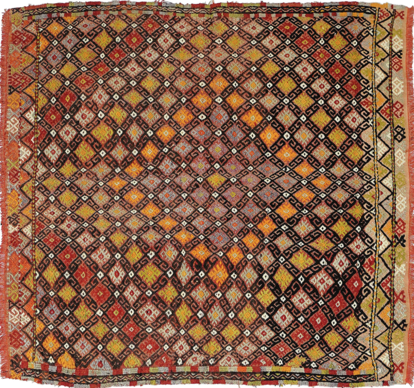 Tapis kilim ancien Cicim 135×120 cm, vue d'ensemble – Laine naturelle, environ 65 ans, Anatolie Centrale