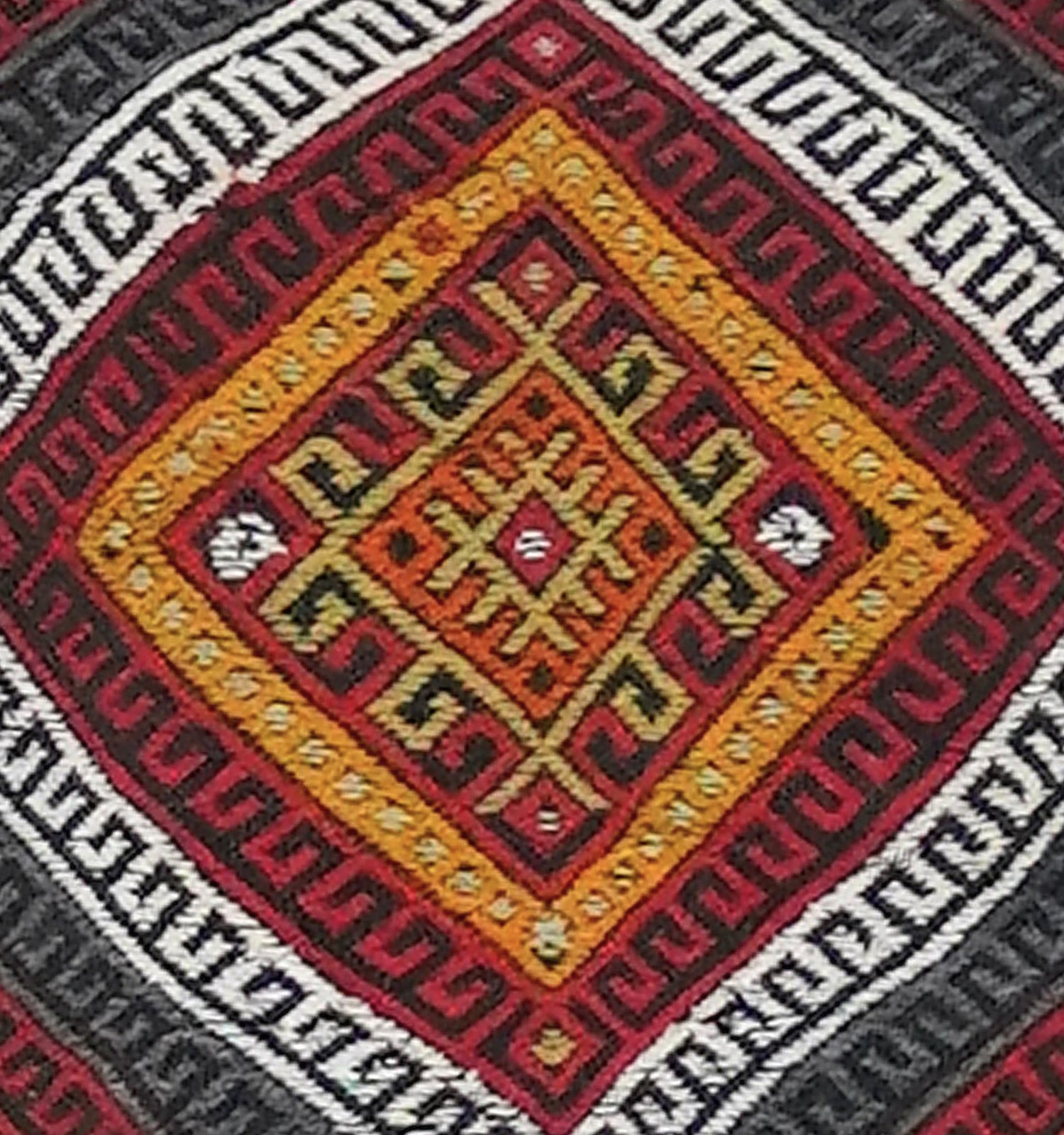 Détail du tissage – Tapis kilim ancien Cicim 88×46 cm, laine naturelle tissée main