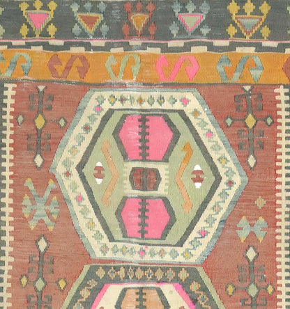 Détail du tissage en laine du kilim Corum tissé à la main (provenance Corum)