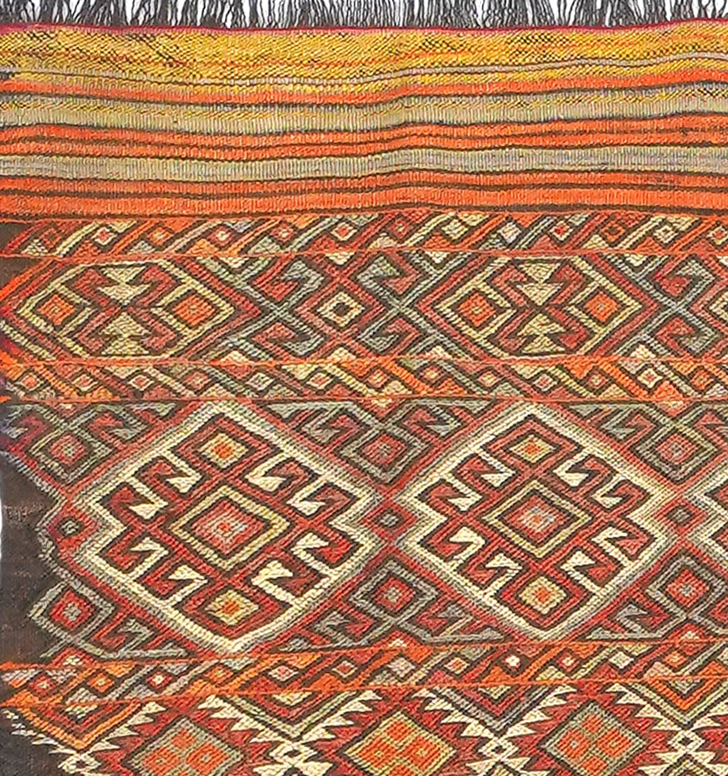 Détail du tissage en laine du kilim Menemenci tissé à la main (provenance Menemenci)