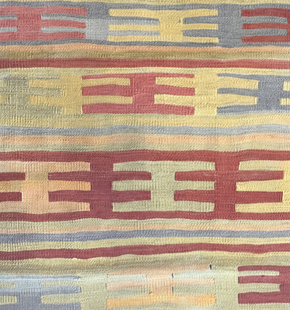 Détail du tissage en laine du kilim Milas tissé à la main (provenance Milas)