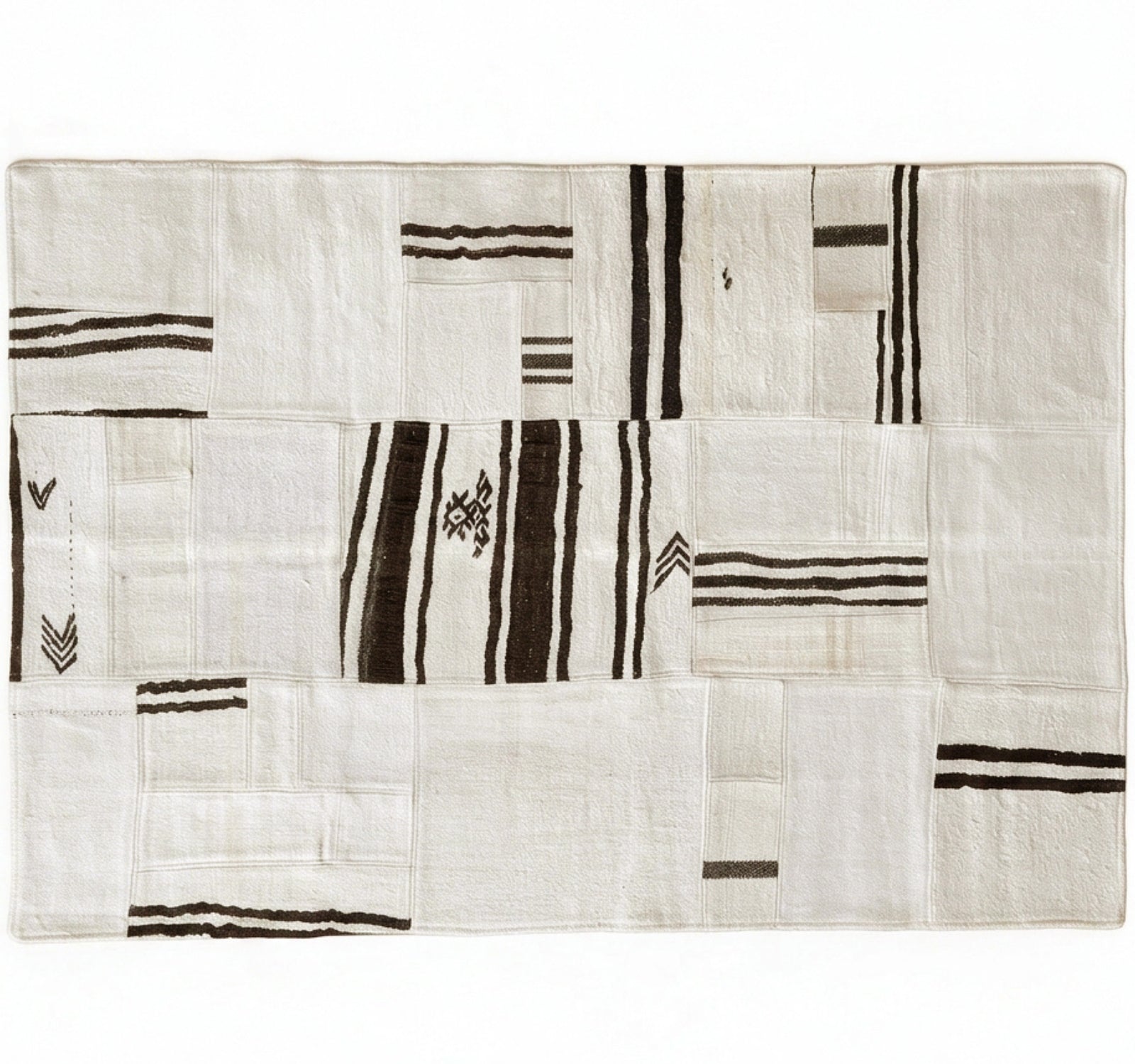 Vue horizontale du kilim Patchwork 210 x 140 cm – Tapis turc en laine de provenance Patchwork