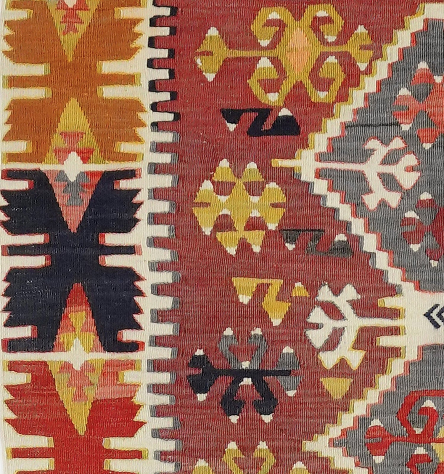 Détail du tissage en laine du kilim Pozanti tissé à la main (provenance Pozanti)