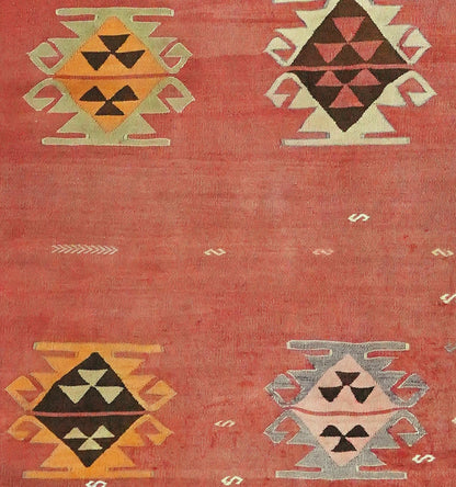 Vintage Yuncu kilim rug - 285 x 175 cm