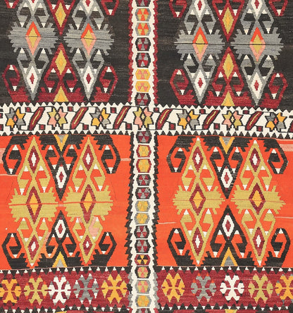 Détail du tissage en laine du kilim Zara tissé à la main (provenance Zara)